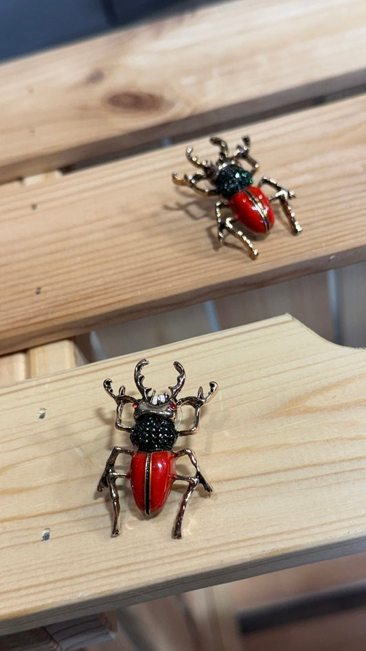  ΚΑΡΦΙΤΣΑ STAG BEETLE RED - Vesta Donna 