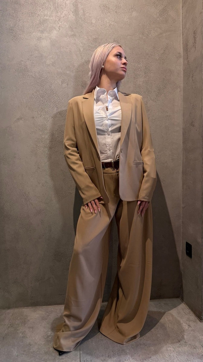  MAKENA SUIT BEIGE - Vesta Donna 
